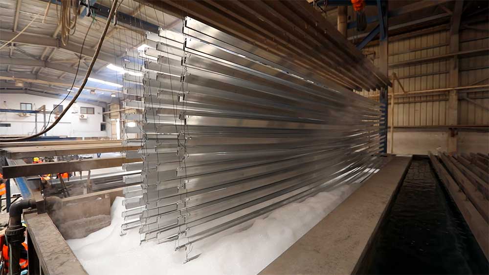 Aluminum smelting furnaces